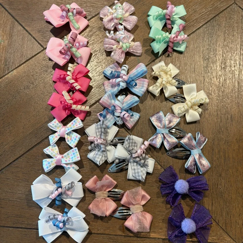 Handmade Colorful Kids Hair Bow Set with Clips for Girls